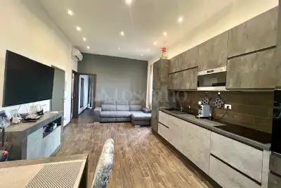 Casa in vendita, Via Cincinnato, Roma