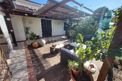 Casa Indipendente in vendita, Via Francesco Landino, Roma