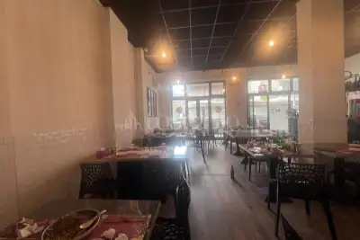 Attività Commerciale in vendita, Via Lucio Papirio, Roma