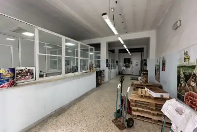 Magazzino in vendita, Via Pasquale Fiore, Bari