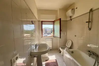 Casa in vendita, Via Fermo Corni, Roma