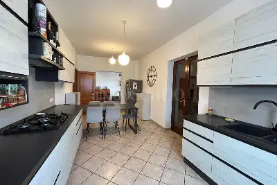 Villa in vendita, Via Bresimo, Roma