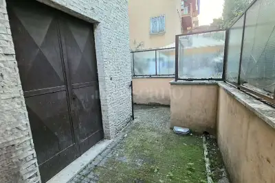 Negozio in vendita, VIA DI PIETRALATA , Roma