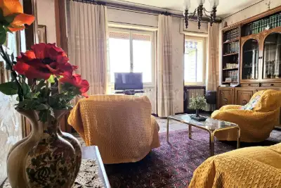 Casa in vendita, Via Montello, Brescia