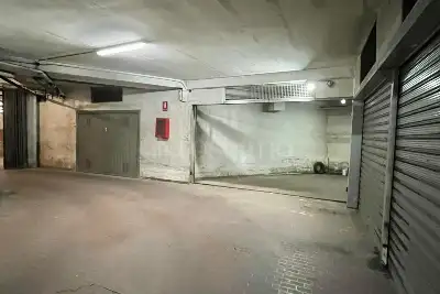 Box in affitto, Via Roma, Atripalda