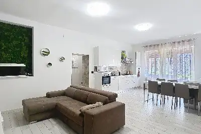 Casa in vendita, Viale Umberto I 108/a, Sassari