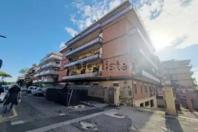 Casa in vendita, Via Odessa, Pomezia
