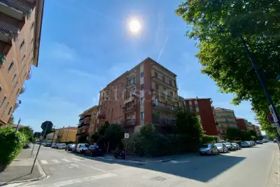 Casa in vendita, Via Baldassarre Zamboni, Brescia