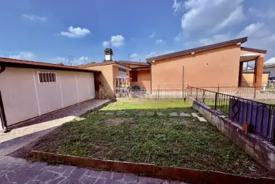 Villa Bifamiliare in vendita, Via Tredicesima Villaggio Sereno, Brescia