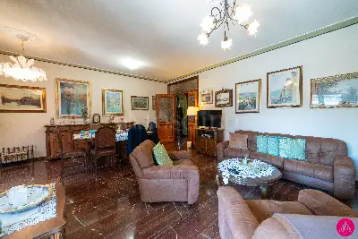 Villino a Schiera in vendita, Via Giuseppe Mazzini, Aviano