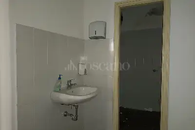 Magazzino in vendita, Via Giuseppe Ginanni, Roma