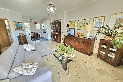 Villino a Schiera in vendita, Via Etruria, Santa Marinella