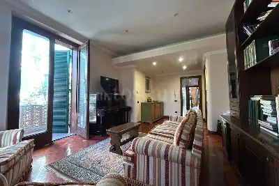 Casa in affitto, Viale della Pineta di Ostia, Roma