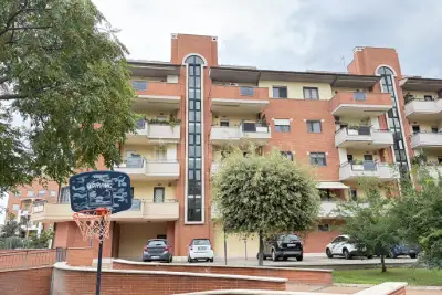 Casa in vendita, Via Roberto Raviola, Roma