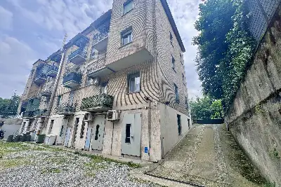 Box in vendita, via Restelli , Milano