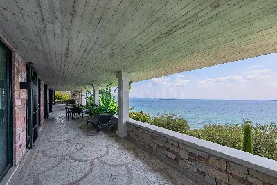 Villa in vendita, Via Alessandro Volta, Padenghe sul Garda