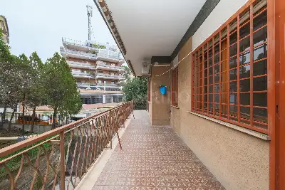 Casa in vendita, Via Carlo Perrier, Roma