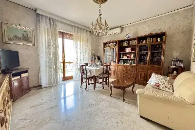 Casa in vendita, Via Malakoff, Corsico