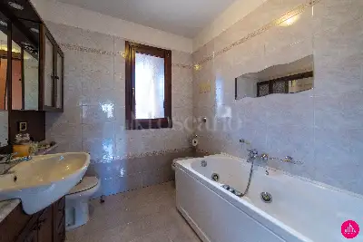 Villino a Schiera in vendita, Via Benedetti, Pordenone