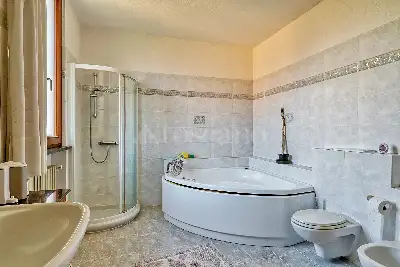 Villa in vendita, Via Pianazzo, Lavena Ponte Tresa