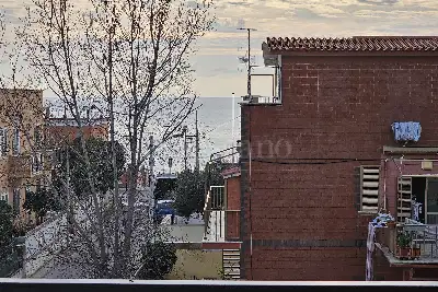 Casa in vendita, Via Belgrado, Pomezia