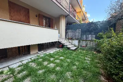 Villino a Schiera in vendita, Via del Fosso dell'Acqua Mariana, Roma