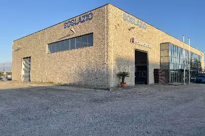 Capannone in vendita, Via dei Castelli Romani, Pomezia