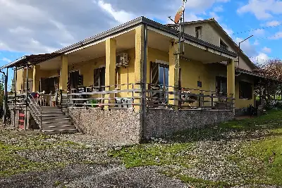 Casa Indipendente in vendita, Via Mandrine, Cassino