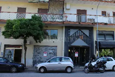 Negozio in vendita, Via Zamosch, Cassino