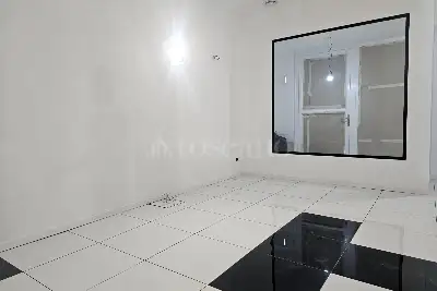 Negozio in vendita, Via Terenzio, Latina