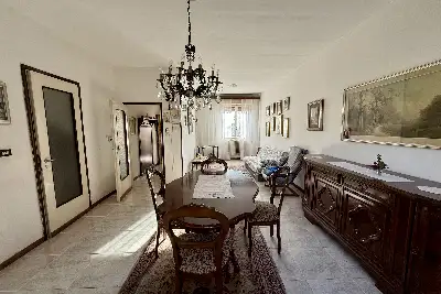 Villino a Schiera in vendita, Via San Francesco d'Assisi, Collebeato