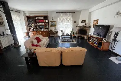 Villa in vendita, Via Roberto Paribeni, Roma