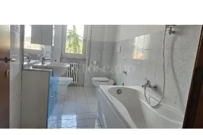 Casa in affitto, Via Vittorio Veneto , Brescia
