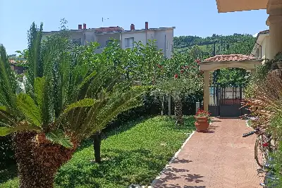 Casa in affitto, Via Svizzera 20, Pineto