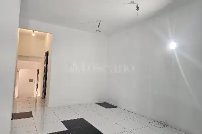 Negozio in vendita, Via Terenzio, Latina