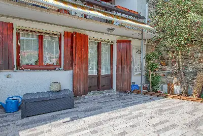 Casa Indipendente in vendita, Via Gaggio, Marchirolo