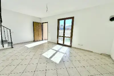 Villa Plurifamiliare in vendita, Via Glasgow, Ladispoli