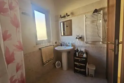 Villino a Schiera in vendita, Via Jenne, Anzio