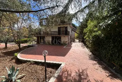 Villa in vendita, Via Regina Bianca di Navarra, Nicolosi