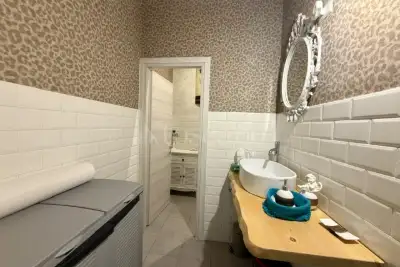 Negozio in vendita, Via Quinto Novio, Roma