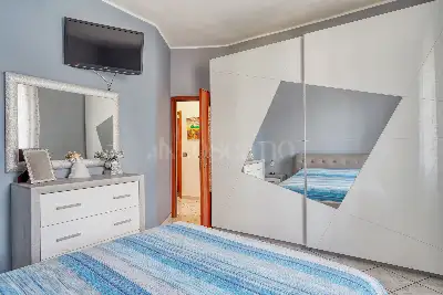 Casa in vendita, Piazza Borasio, Marchirolo