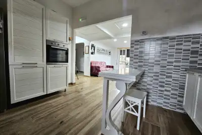 Casa in vendita, Via Varese, Anzio