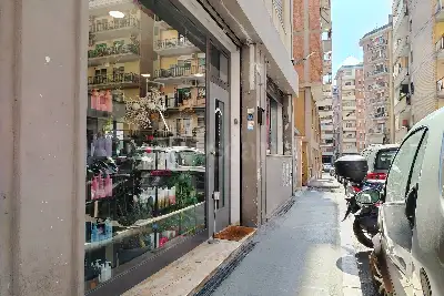 Negozio in vendita, Via Ulisse Udini, Roma