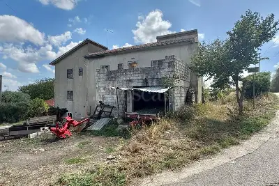 Casa Indipendente in vendita, Contrada Sant'Antonio, Montemiletto