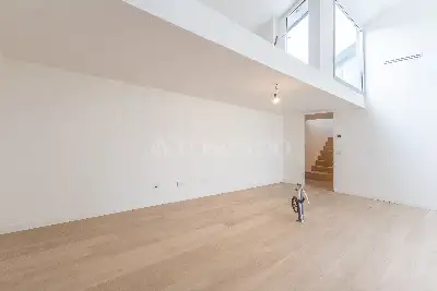 Casa in vendita, Via Giulio Uberti, Milano