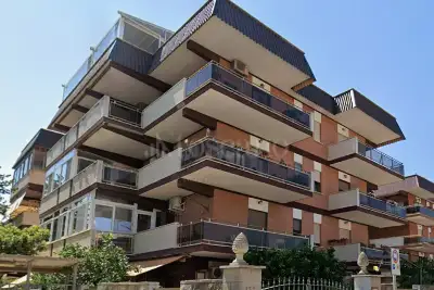 Superattico in vendita, Via Gran Bretagna, Pomezia