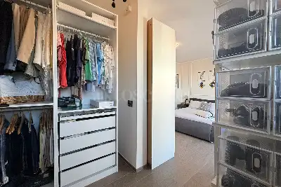 Casa in vendita, Via Senigallia, Milano