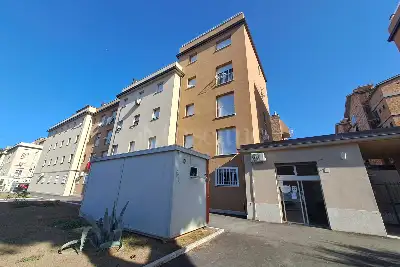 Negozio in affitto, Piazza Francesco Conteduca, Roma