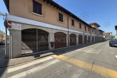 Negozio in vendita, Via Venti Settembre, Ghedi