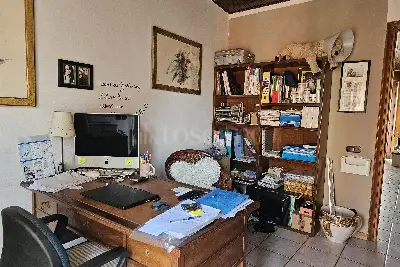 Casa in vendita, Via Germania, Pomezia